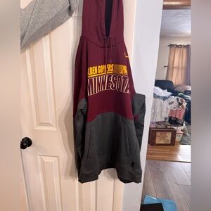 Minnesota Golden Gophers dri fit Nike Hoodies set of 2 size large men’s